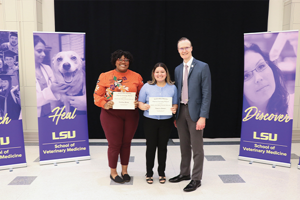 Courtney Young, Vanessa Barrios, Oliver Garden
